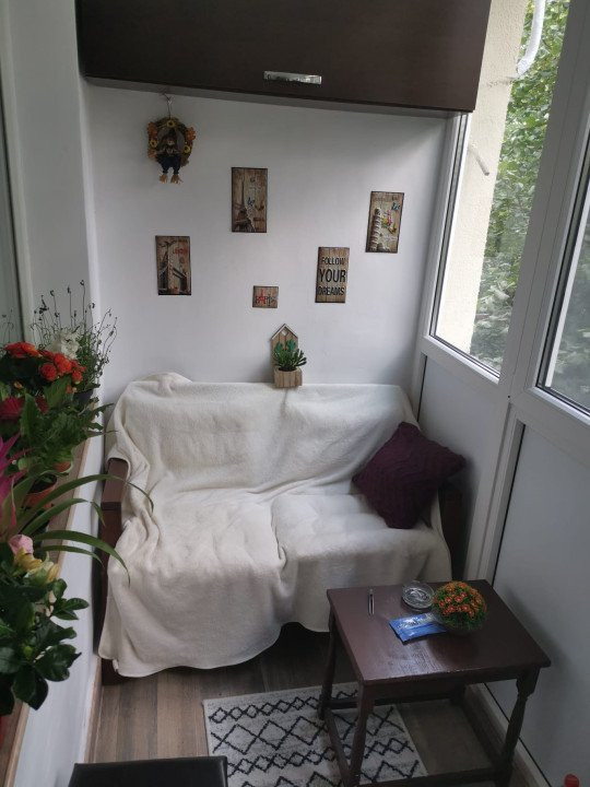 Vanzare apartament 3 camere Berceni