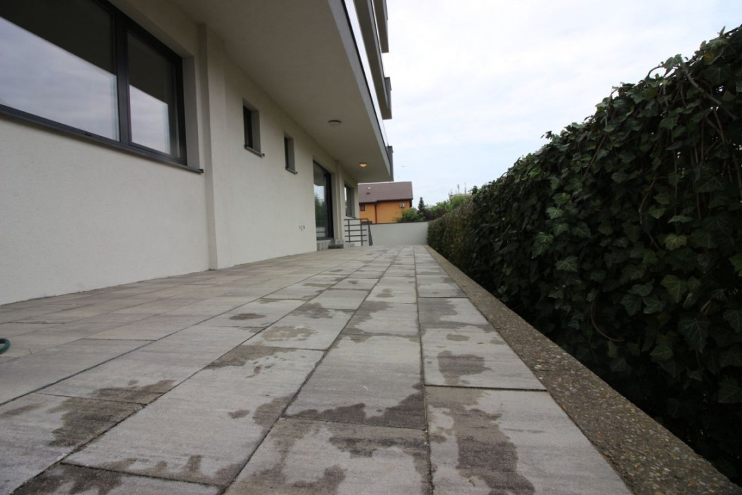 Baneasa-Jolie Ville, apartament 4 camere, 92mp, parter/3, grădină proprie 88mp