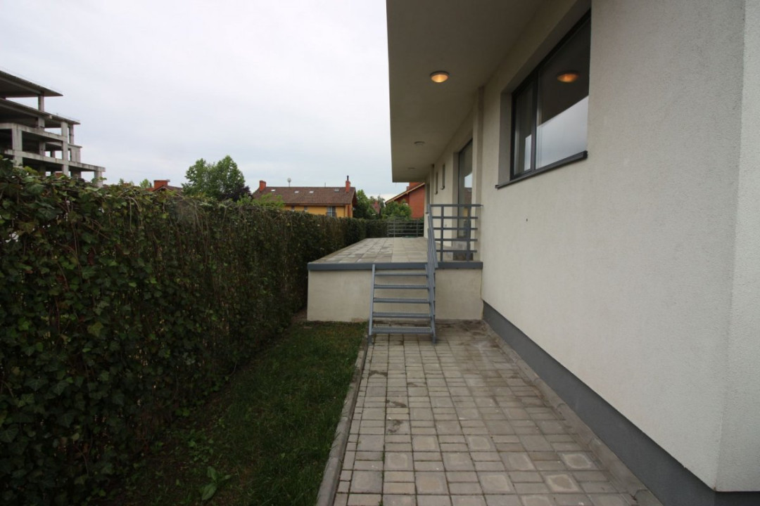 Baneasa-Jolie Ville, apartament 4 camere, 92mp, parter/3, grădină proprie 88mp