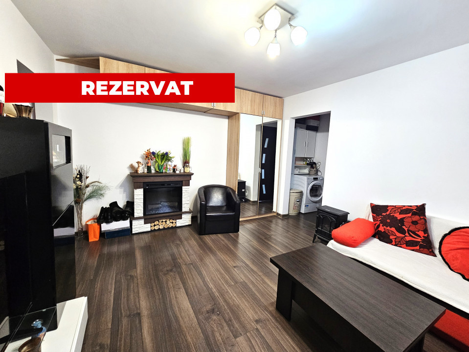 De vanzare 2 camere pe Iacob Andrei-renovat si gata de mutat.