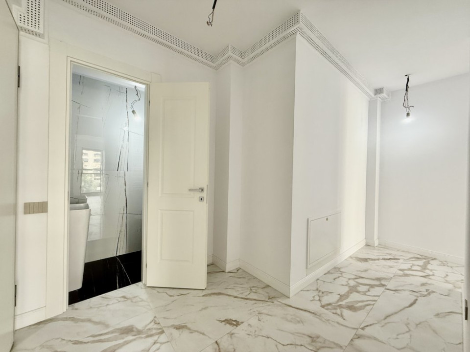 Unirii, apartament cu priveliste catre Sud-Vest, gata de mutat