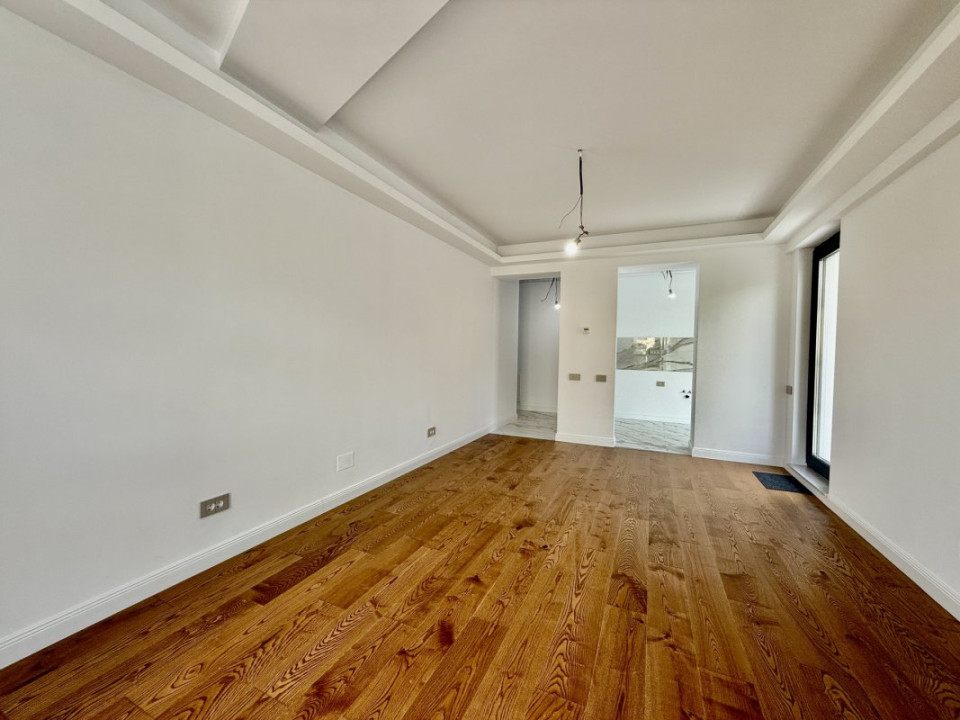 Unirii, apartament cu priveliste catre Sud-Vest, gata de mutat