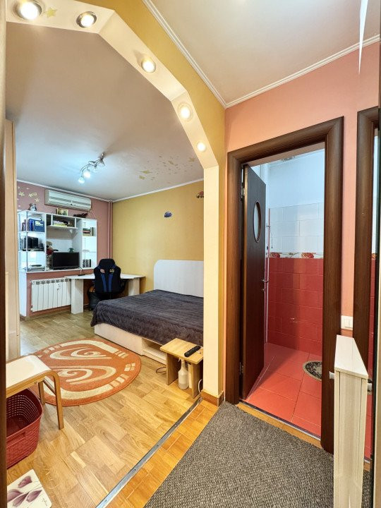 Apartament 3 Camere Soseaua Alexandriei 24, Stradal, Vedere Spate, Anvelopat