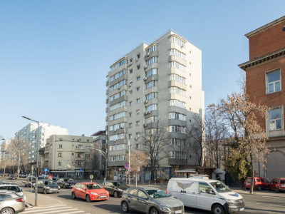 Apartament Decomandat, 2 Camere – Confort și Funcționalitate