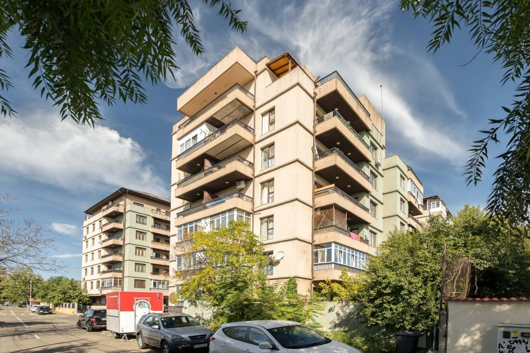  Apartament 4 Camere Crangasi Giulesti Foarte Spatios