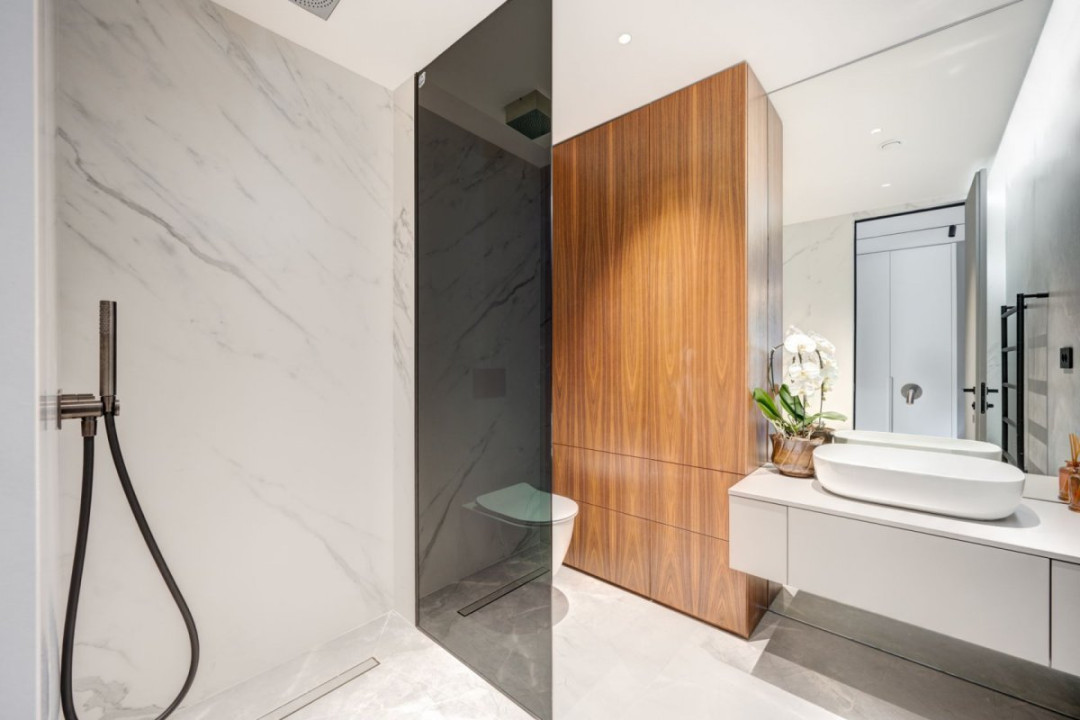 Pines Residence | Apartament 4 Camere | 182 mp | 4 Băi | Terasă 25 mp