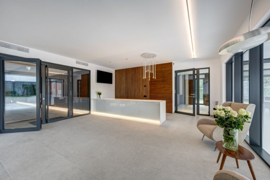 2 camere spațios, 84 mp total, terasă 23 mp | Finisaje premium – Pines Residence