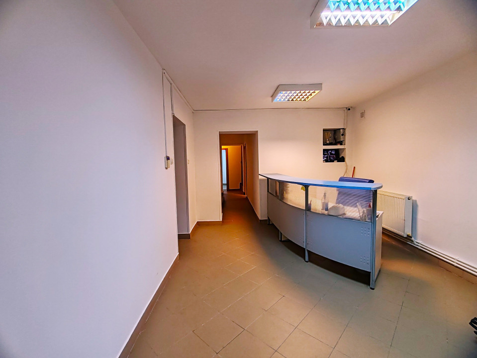 Vindem Spatiu Birou/Apartament in Vila, P-ta Libertatii, Parcul Carol, central