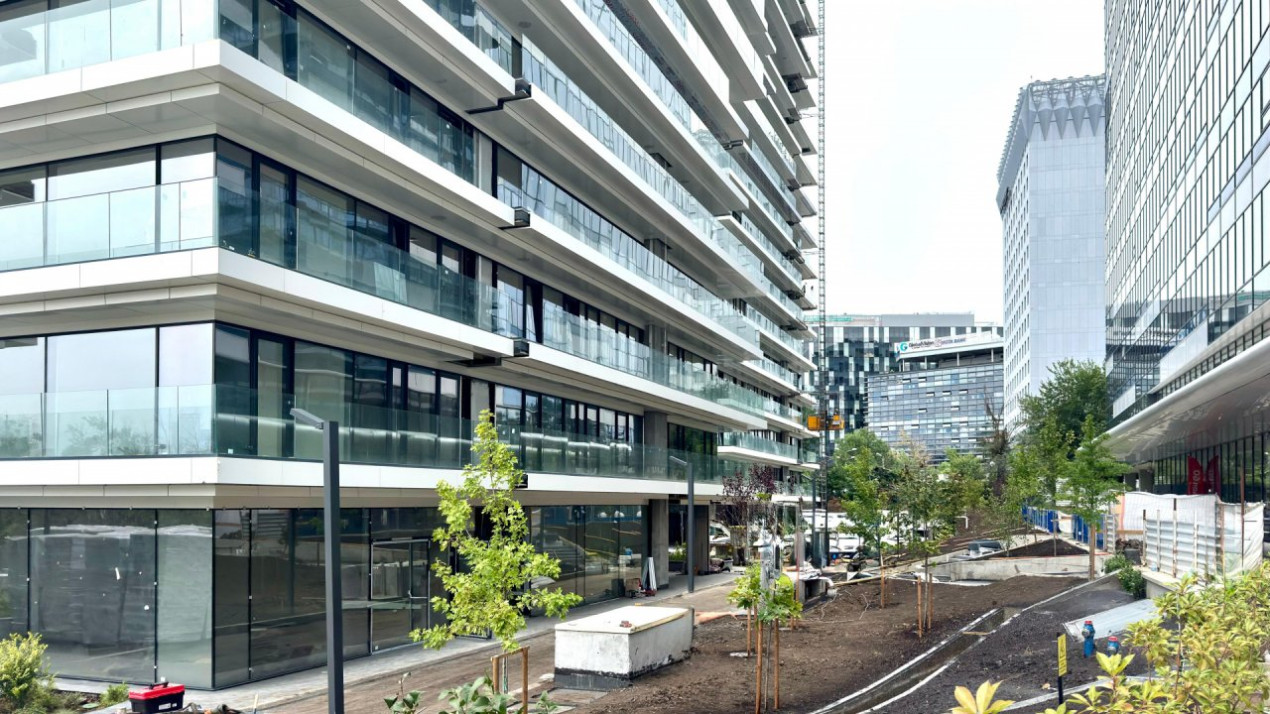 STUDIO DUBLU | ONE FLOREASCA TOWERS | 52MP | PROMENADA | 2025 