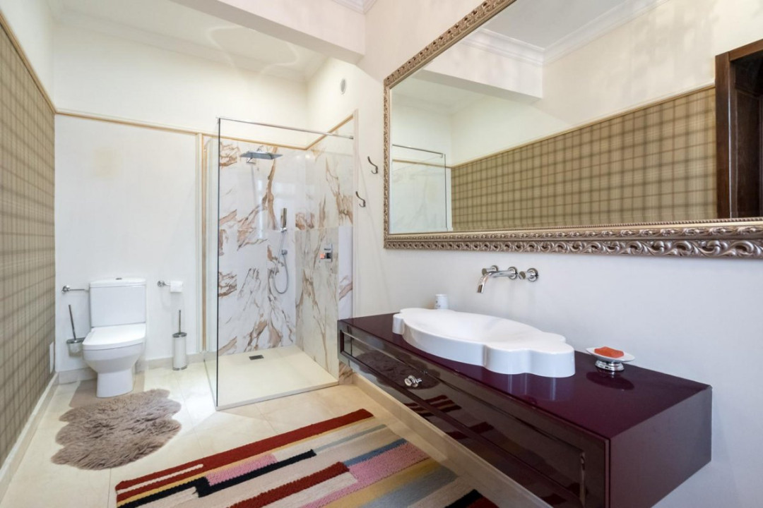 ARMENEASCA Apartament 6 camere 190 MP!