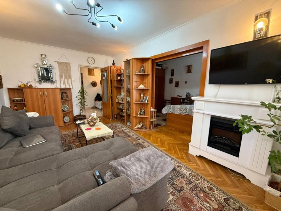Lacul Tei in plan secund, apartament luminos si spatios