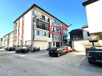 De vanzare garsoniera spatioasa pe CRINULUI langa Mega in ROSU