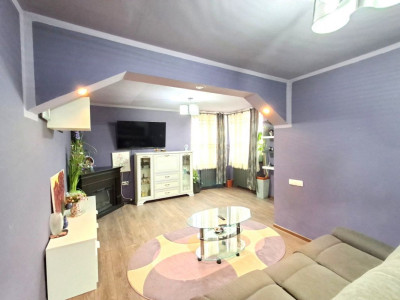 Casa de vânzare  zona  Andronache