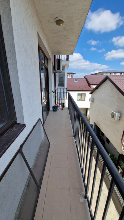 De inchiriat garsoniera spatioasa pe CRINULUI langa Mega in ROSU