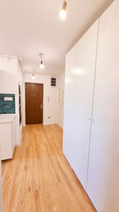 Ap. 3 cam complet renovat, partial mobilat si utilat pe Calea Calarasilor!