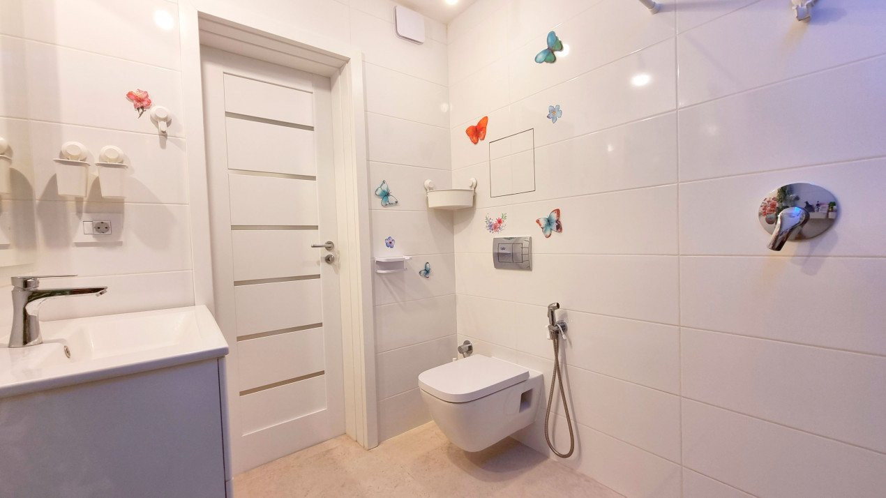 Ap. 3 cam complet renovat, partial mobilat si utilat pe Calea Calarasilor!