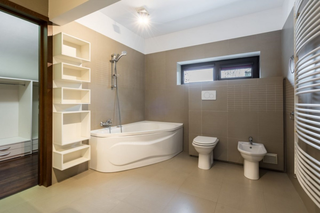 IANCU NICOLAE - COMPLEX TRAIAN, VILA PREMIUM 300 MPU, LOT 750 MP!