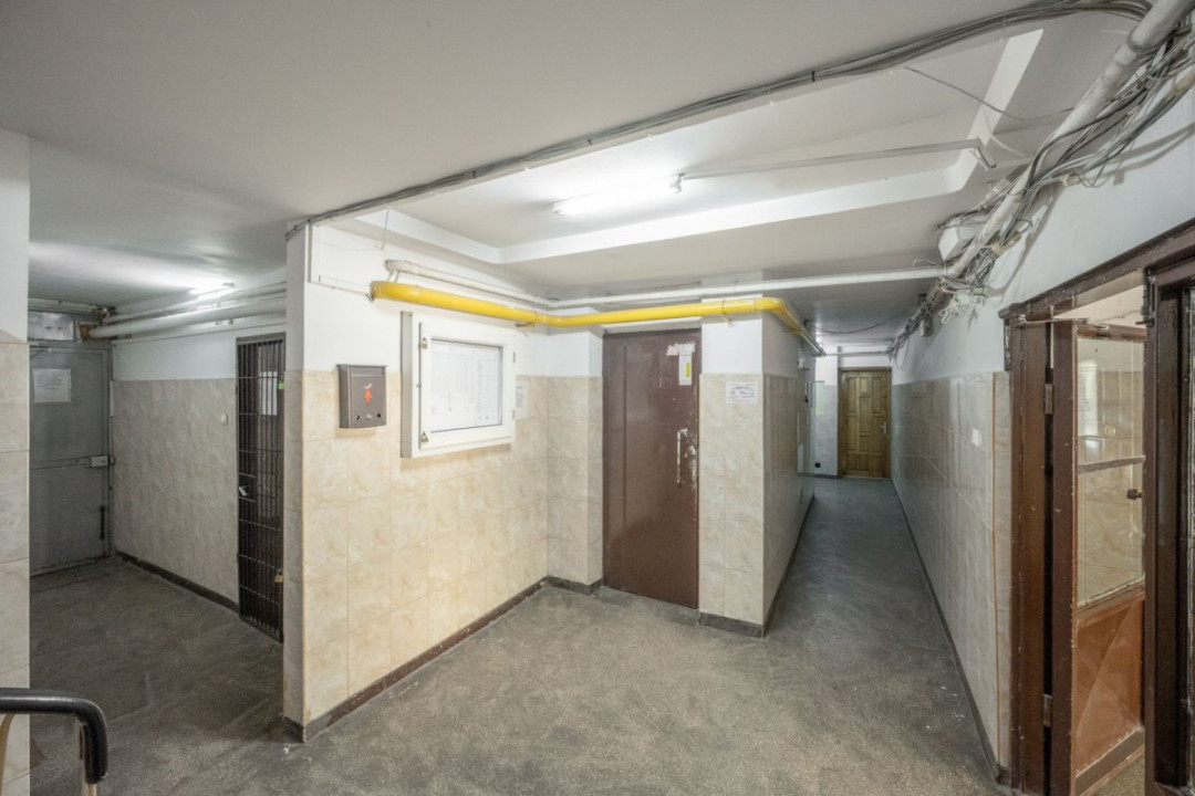 PIATA RAHOVA - STRADA VICINA, 3 CAMERE 70 MP, ETAJ 1! 