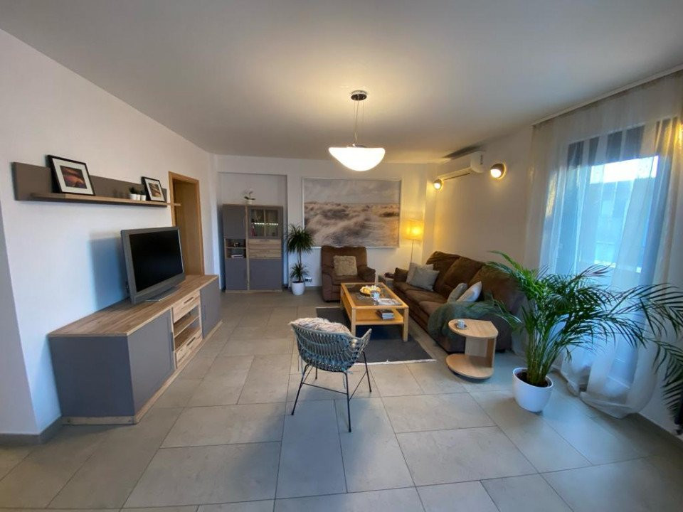 Apartament cu 6 camere situat in sector 6, Prelungirea Ghencea nr.281