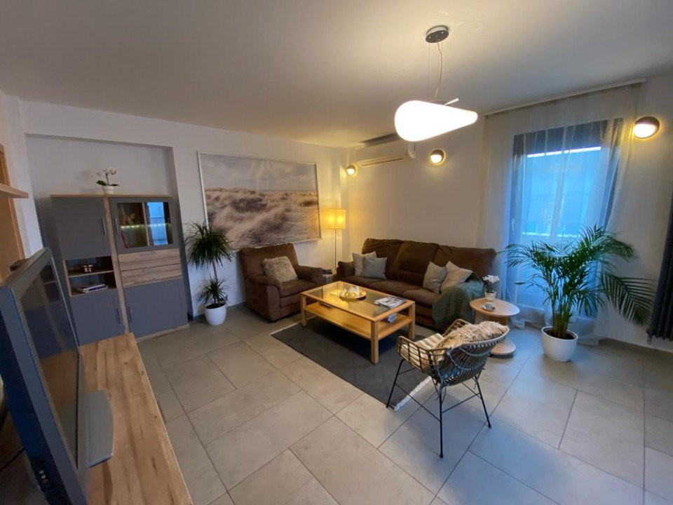 Apartament cu 6 camere situat in sector 6, Prelungirea Ghencea nr.281