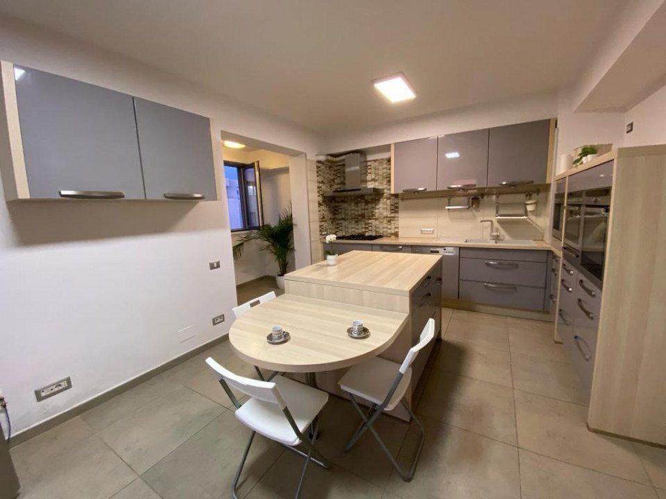 Apartament cu 6 camere situat in sector 6, Prelungirea Ghencea nr.281