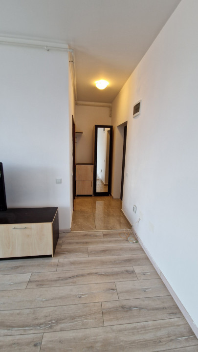 De inchiriat garsoniera spatioasa pe CRINULUI langa Mega in ROSU