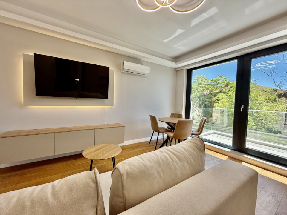 Ultracentral Unirii Palatul Parlamentului apartament cu parcare