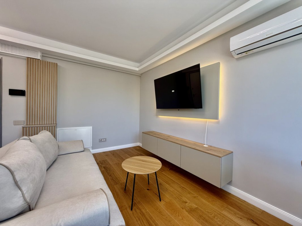 Ultracentral Unirii Palatul Parlamentului apartament cu parcare