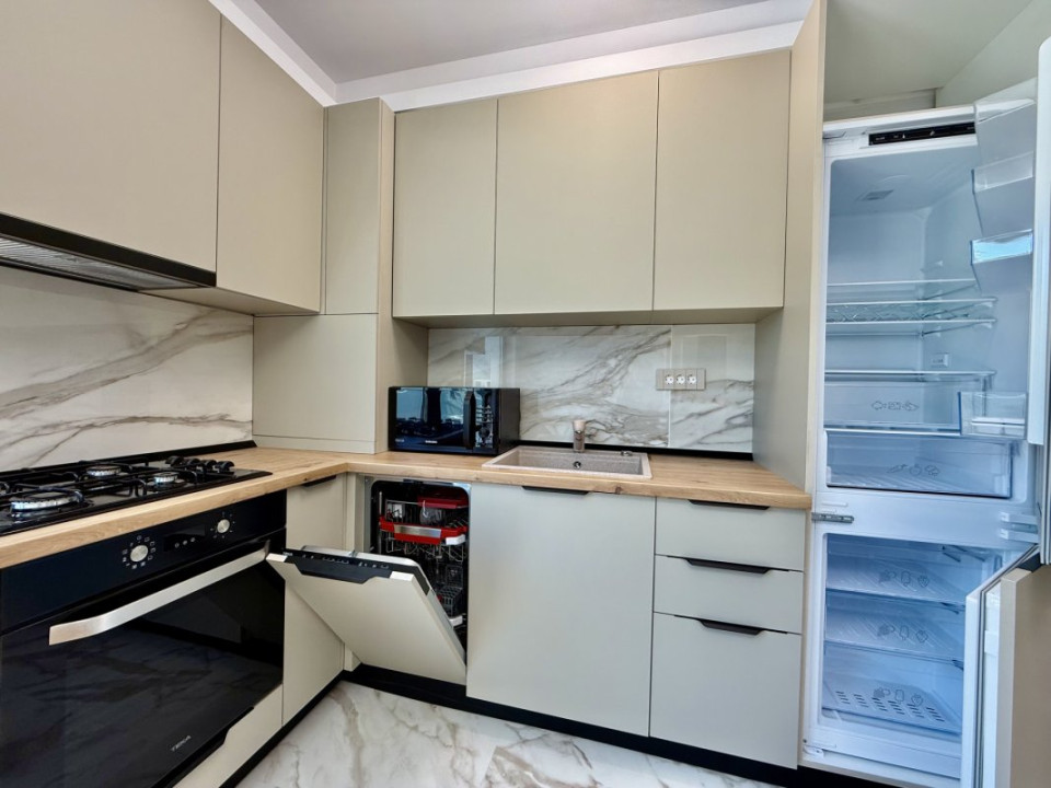Ultracentral Unirii Palatul Parlamentului apartament cu parcare