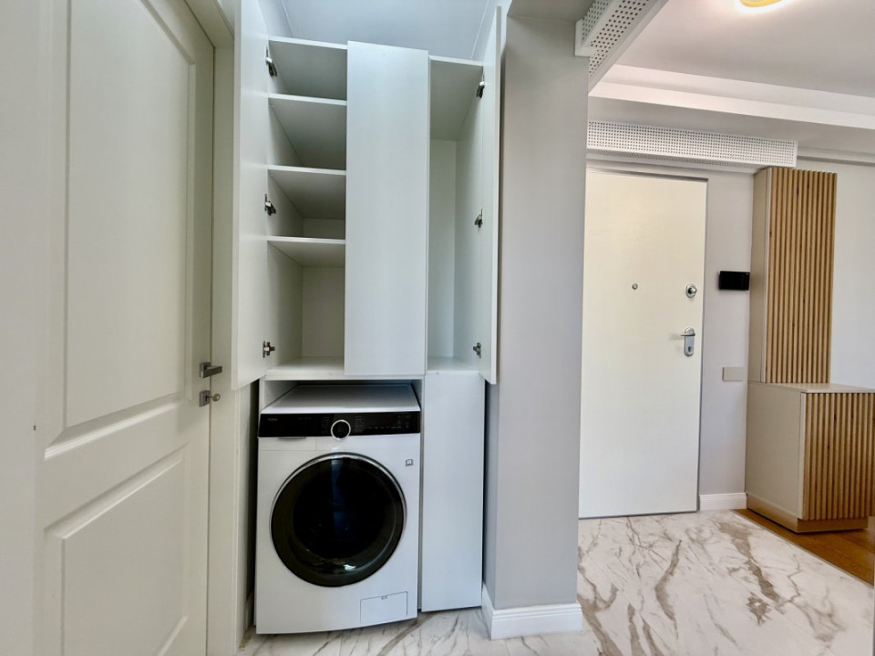 Ultracentral Unirii Palatul Parlamentului apartament cu parcare
