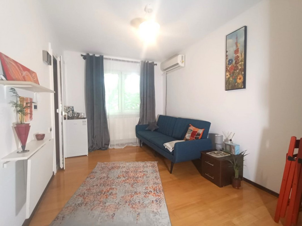Garsoniera de vânzare în zona Unirii Piata Alba Iulia Decebal Sector 3