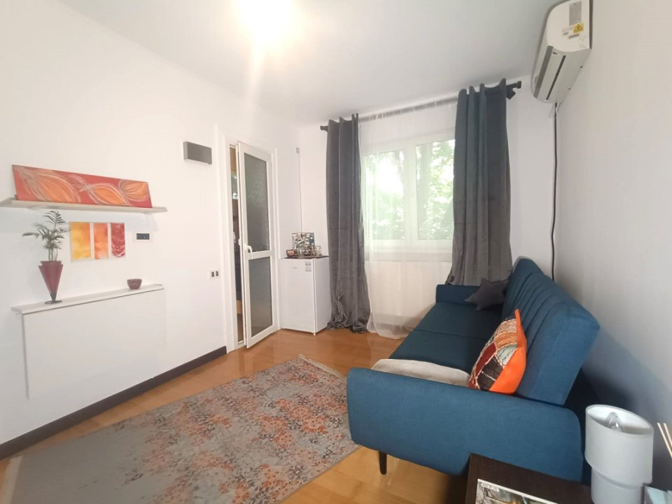 Garsoniera de vânzare în zona Unirii Piata Alba Iulia Decebal Sector 3