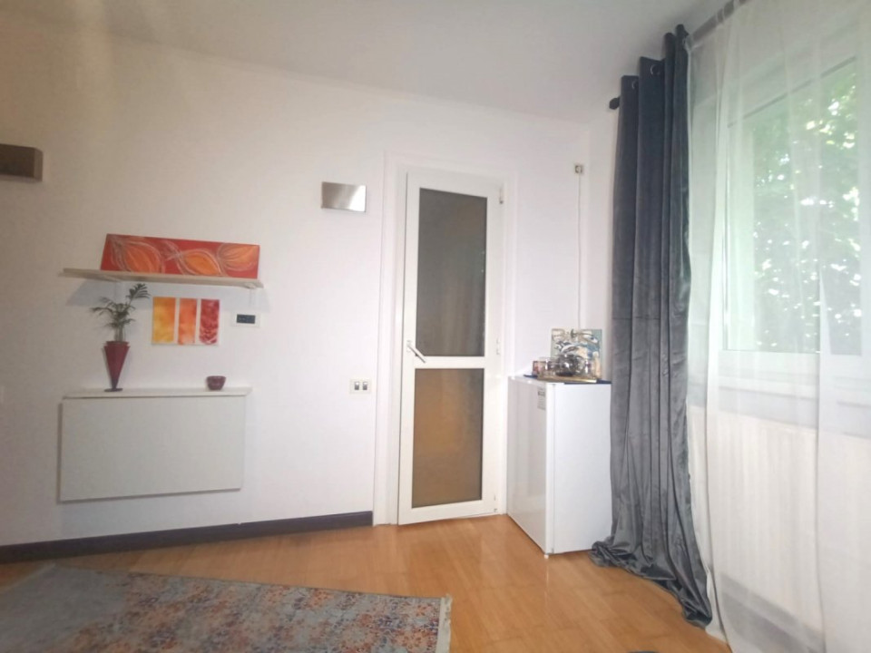 Garsoniera de vânzare în zona Unirii Piata Alba Iulia Decebal Sector 3