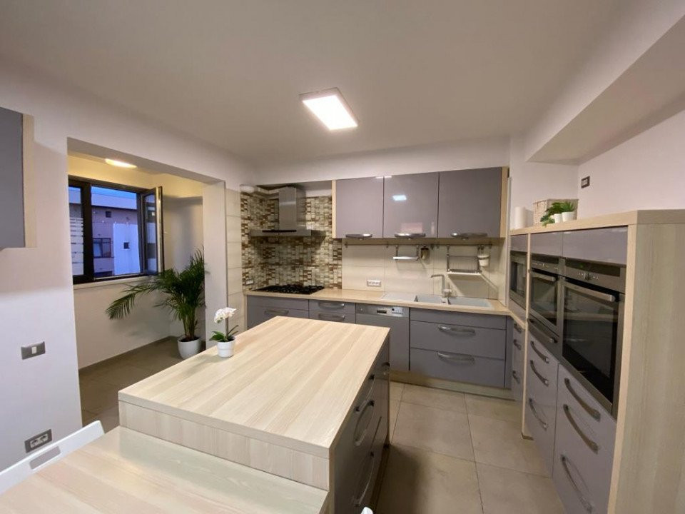 Apartament cu 6 camere in Drumul Taberei-Prel. Ghencea