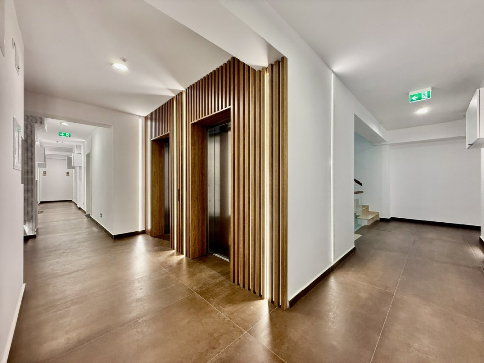 Unirii, apartament cu terasa spre Est
