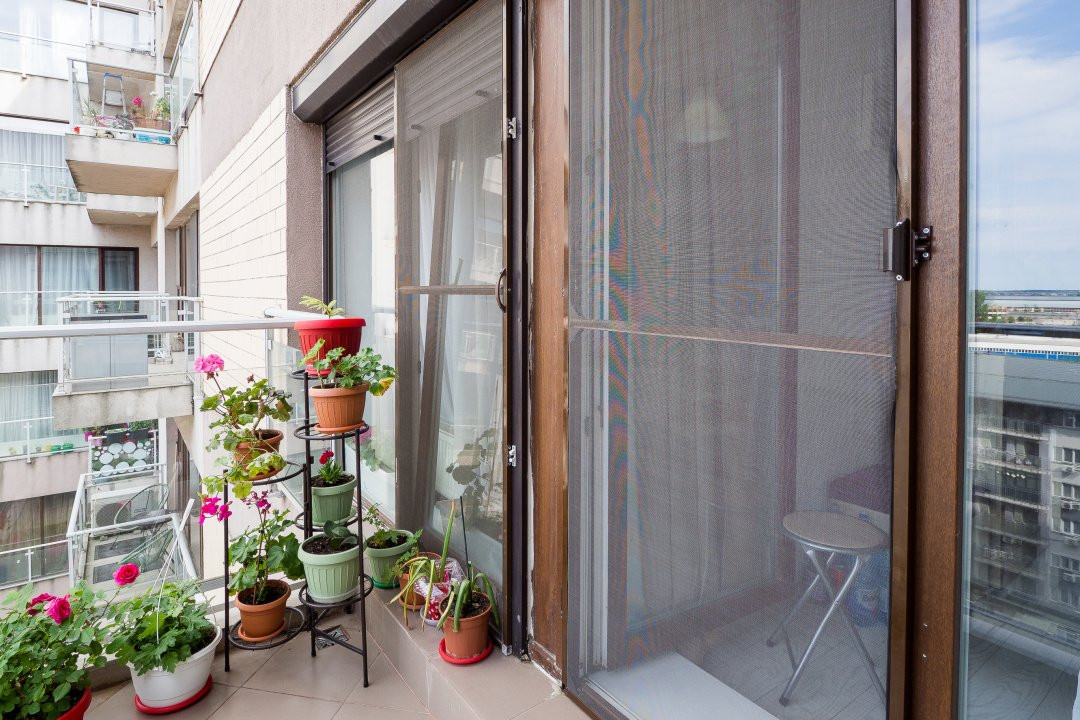 Apartament mobilat si utilat modern, în Titan, Răsărit de Soare 