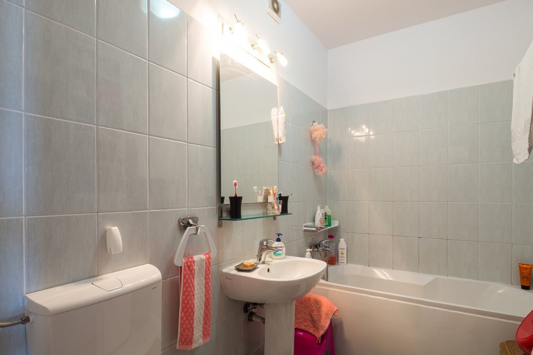 Apartament mobilat si utilat modern, în Titan, Răsărit de Soare 