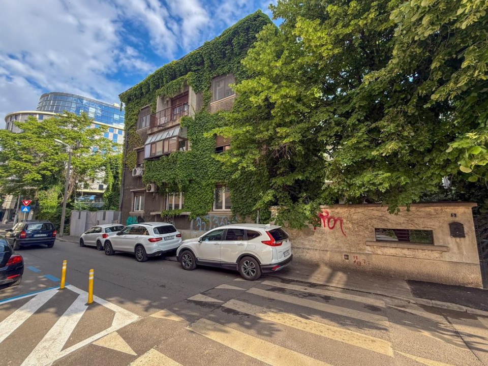 Apartament in Armeneasca, parter in vila.