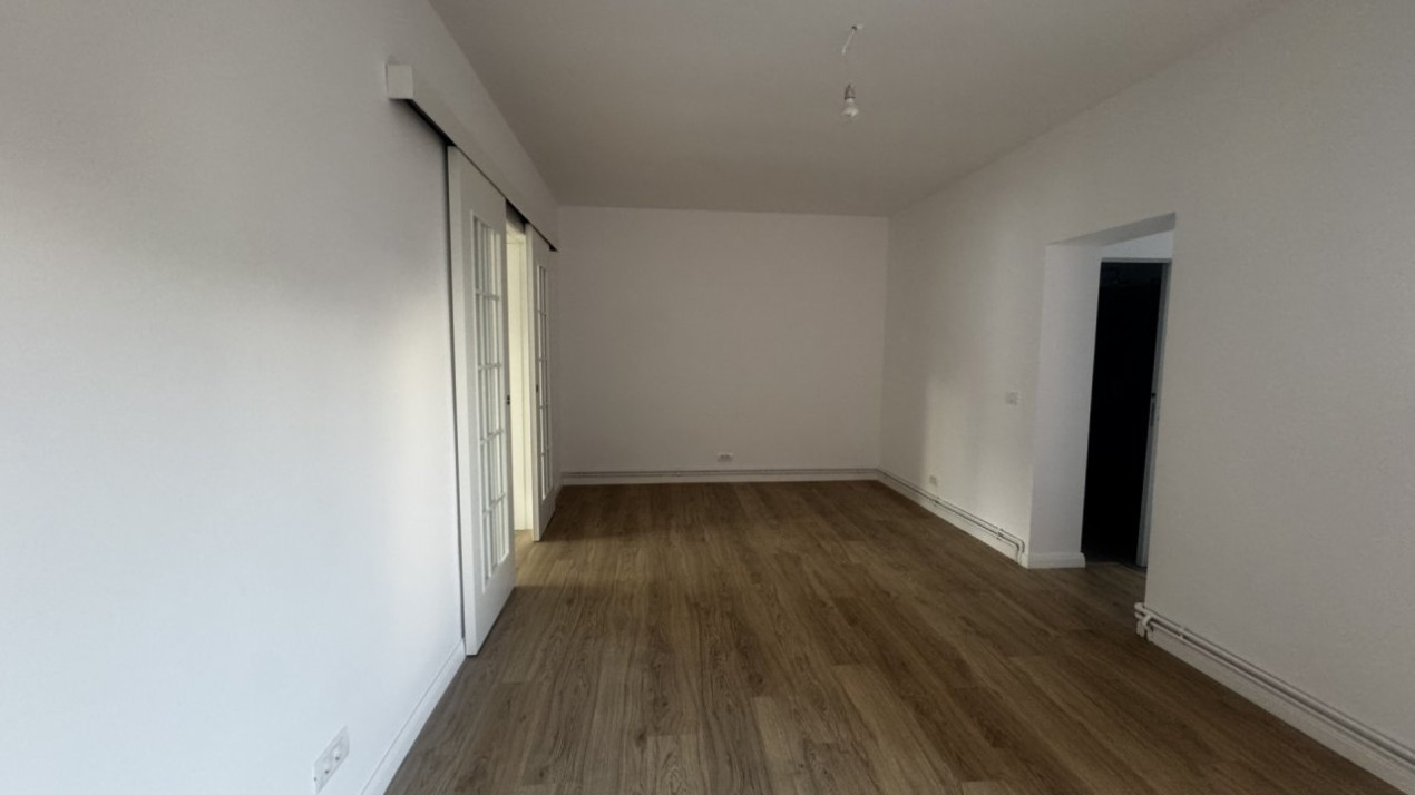 Vila 1 Mai- Mega Image- Evreiesc
