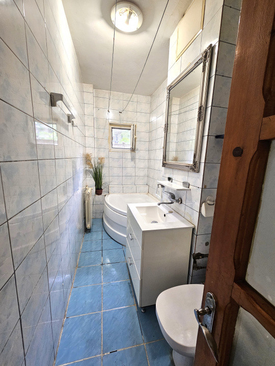 De vanzare 3 camere(cu gradina) - Iuliu Maniu vis-a-vis de Petrom