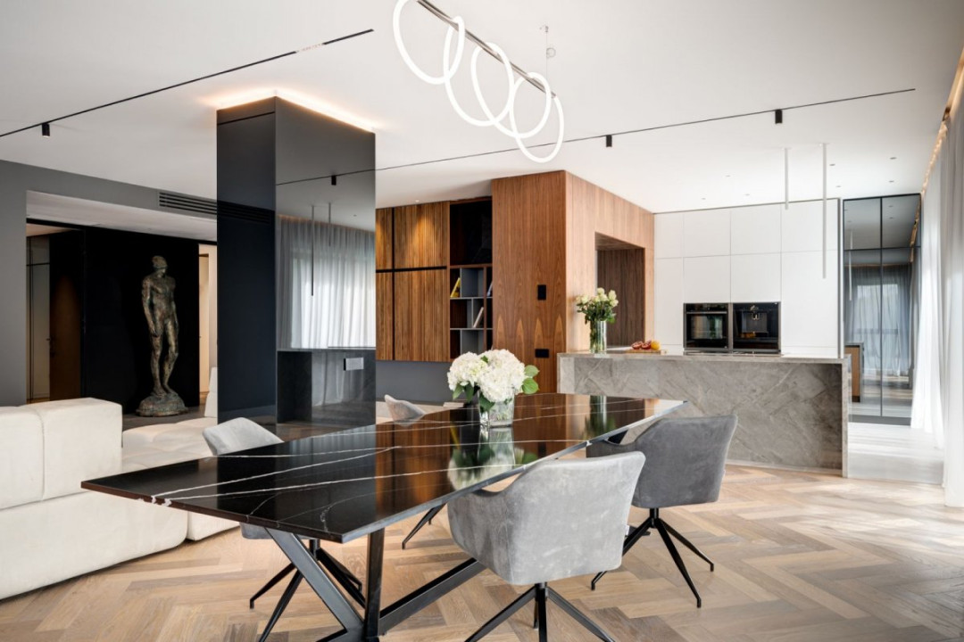 Apartament 5 camere cu terasă 36 mp, 211 mp, vedere pădure – Pines Residence