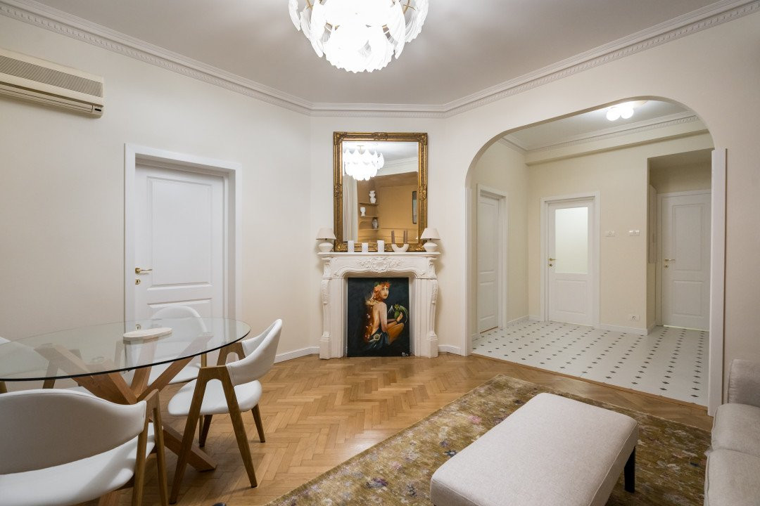 Apartament superb cu 3 camere str. Luterana - Calea Victoriei