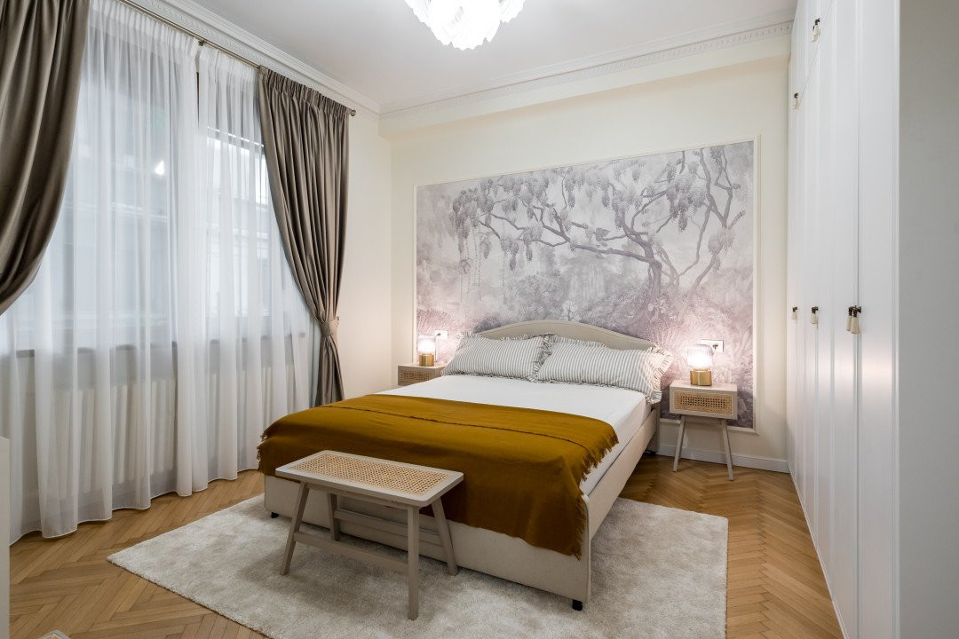 Apartament superb cu 3 camere str. Luterana - Calea Victoriei