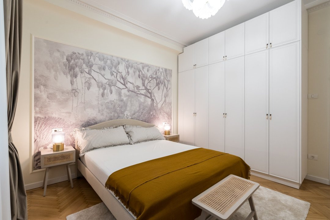 Apartament superb cu 3 camere str. Luterana - Calea Victoriei