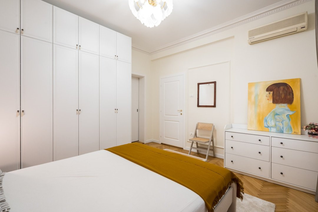 Apartament superb cu 3 camere str. Luterana - Calea Victoriei