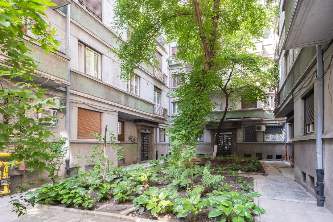 Apartament superb cu 3 camere str. Luterana - Calea Victoriei