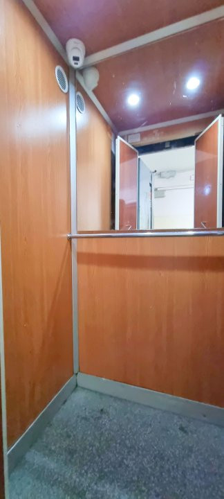 Ap decomandat cu 2 camere la Lujerului, renovat si partial mobilat!