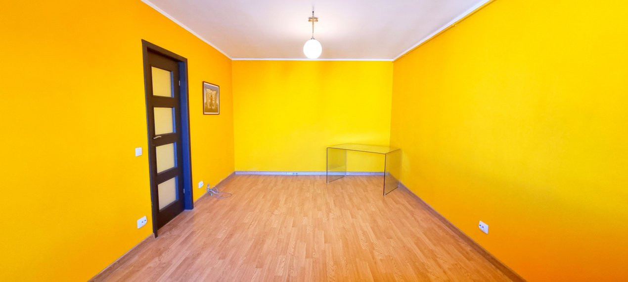 Ap decomandat cu 2 camere la Lujerului, renovat si partial mobilat!