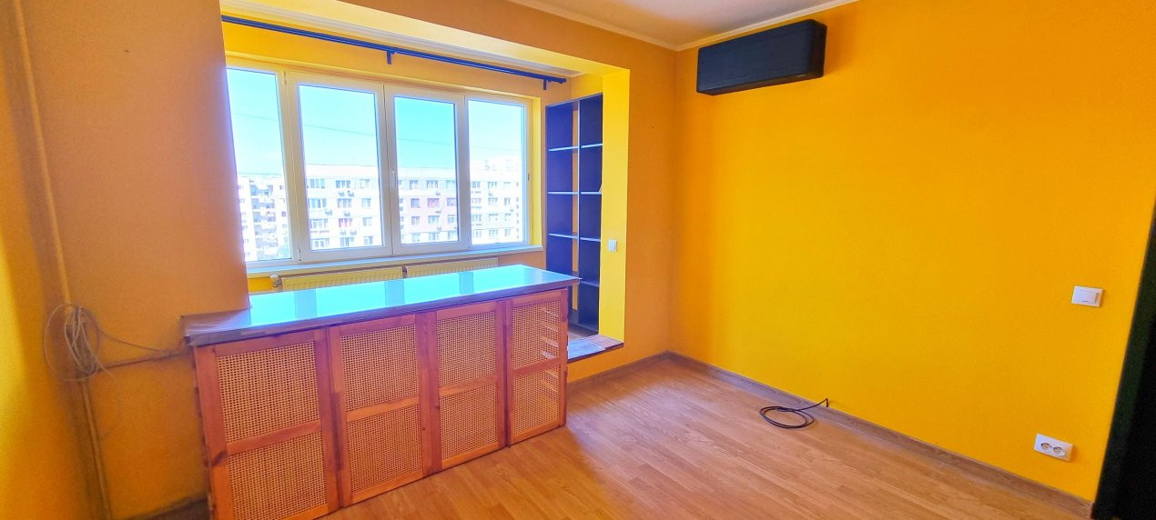 Ap decomandat cu 2 camere la Lujerului, renovat si partial mobilat!