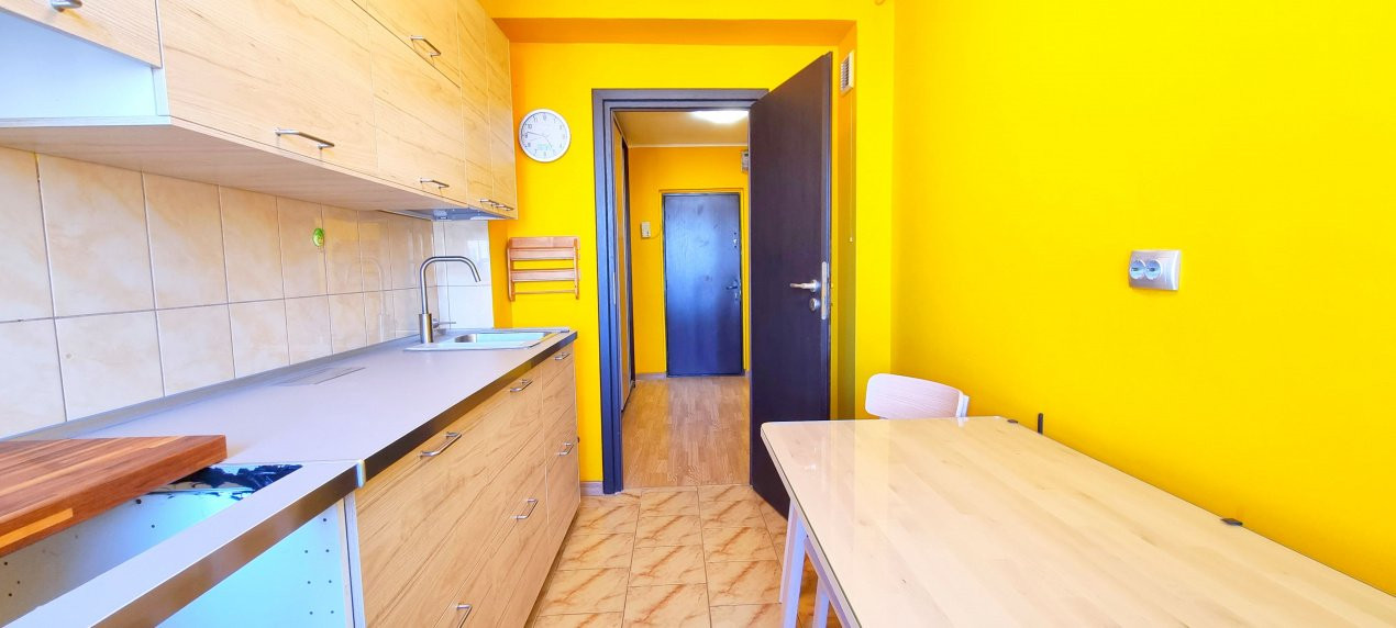 Ap decomandat cu 2 camere la Lujerului, renovat si partial mobilat!
